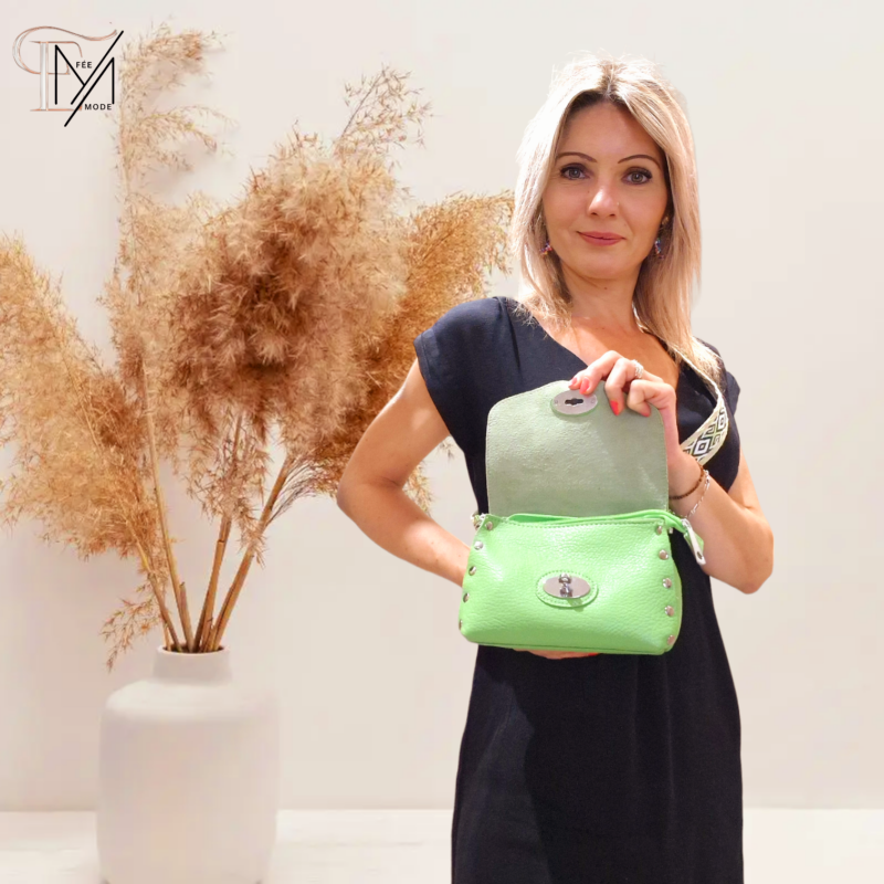 POCHETTE VERT AMANDE